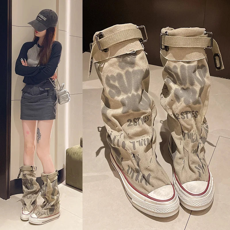 2025 New Retro Flat Bottom Graffiti Medium Tube Sexy Trendy Large Fashion Women's Boots