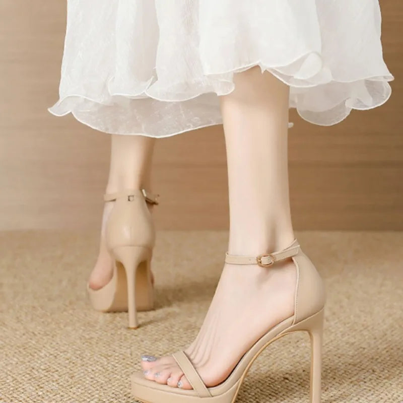 2025 New Summer Slim and Versatile Sexy High-heeled Waterproof Runway Model Walking Shoes