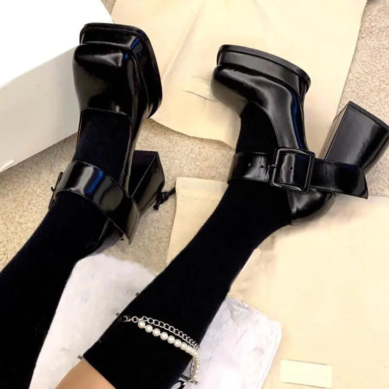 Spring and Autumn New Women's High Heels One Strap Retro Thick Heel Square Head Small Leather Shoes